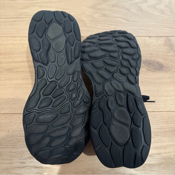 New Balance Fresh Foam White and Black Sneakers - Picture 7 of 7